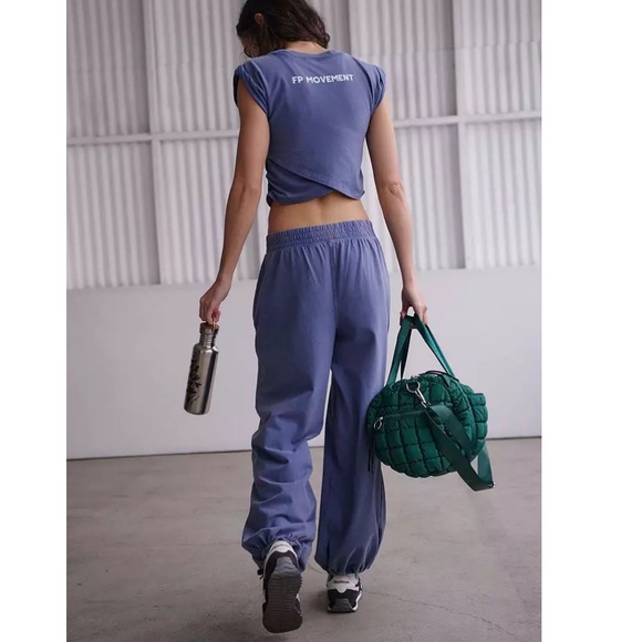 FP Movement Women's Hot Shot Logo Crossover 2-Piece Set✨ - Picture 5 of 12